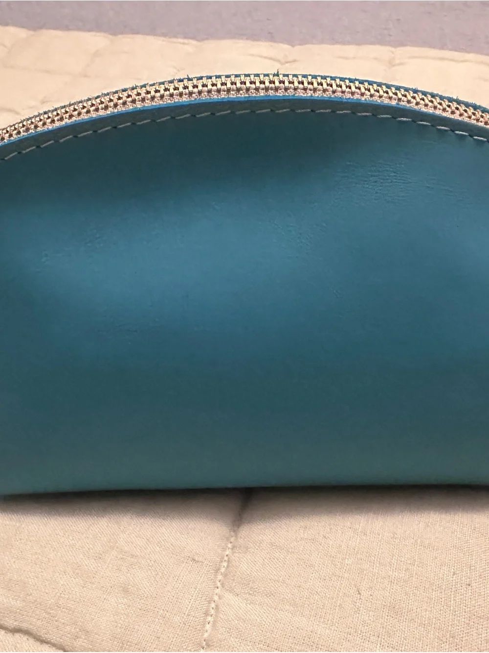 🦄 Portland Leather Eclipse Makeup Bag Aqua